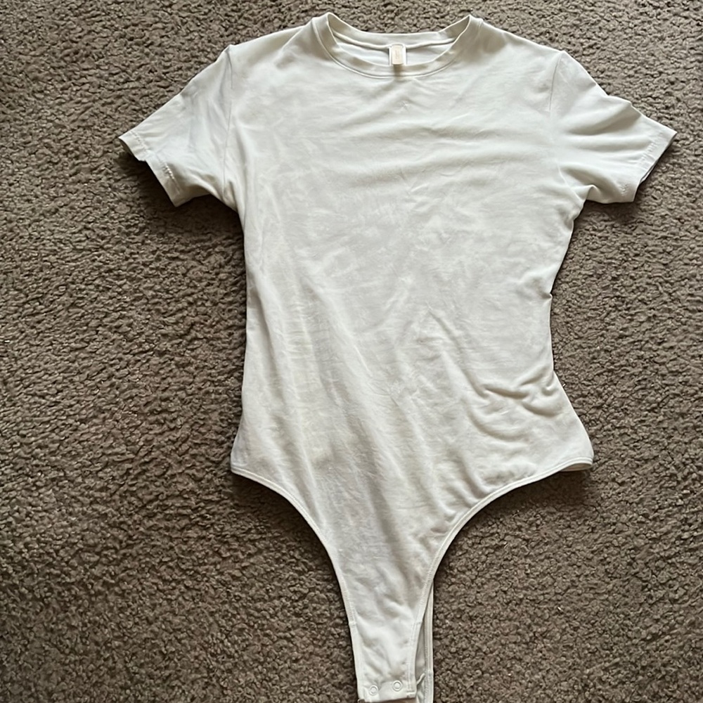 SKIMS Bodysuit